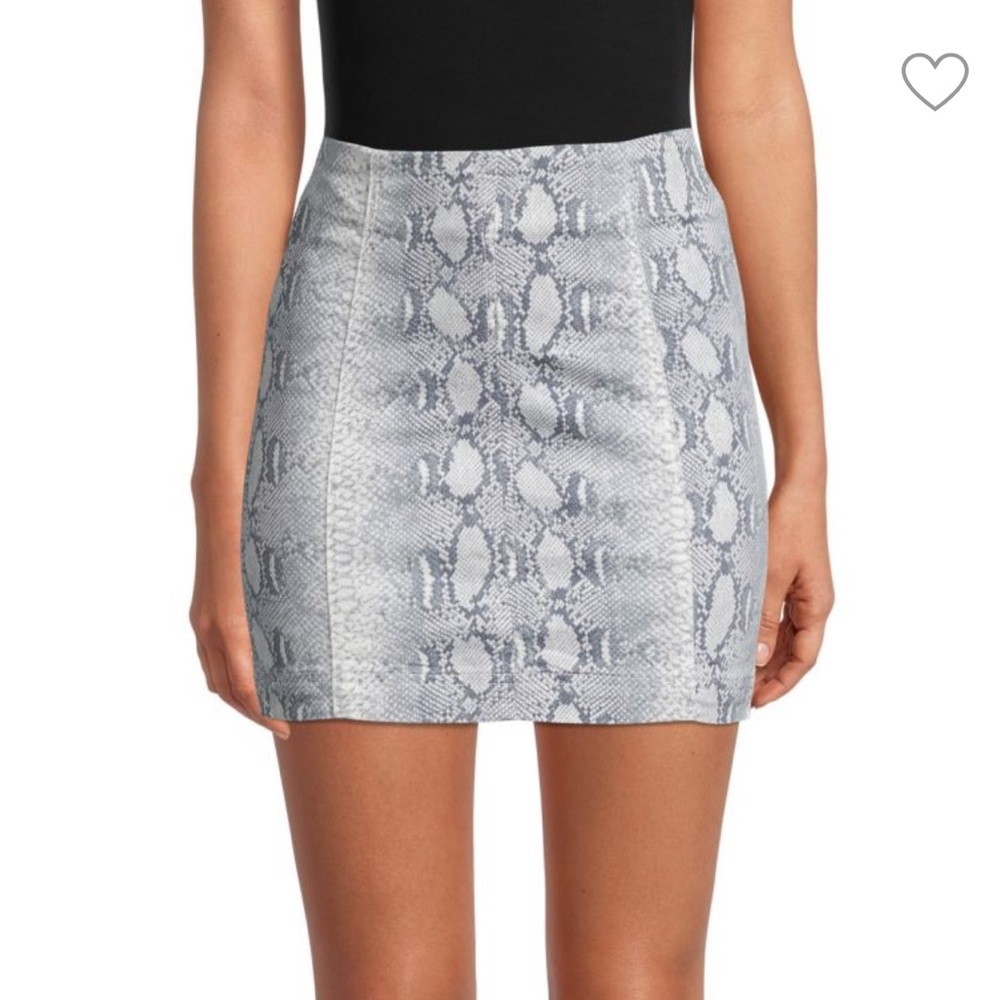 Free People Snakeskin Print Mini Skirt Size 8